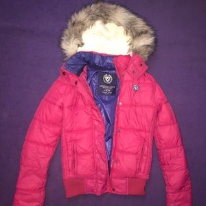 America Eagle Outfitters pink puffer coat